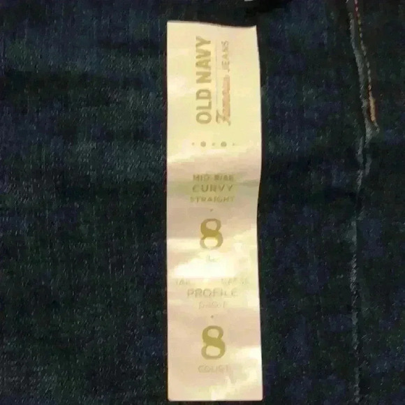 Old Navy Curvy Jeans - Picture 4 of 10